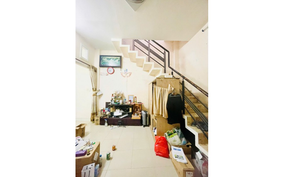 CẦN BÁN NHANH BIỆT THỰ 3 TẦNG MÁI THÁI 80M2, 6X16 CHỈ 5.5 TỶ TL. TIẾT KẾ SANG TRỌNG, MẶT TIỀN NHÁNH THỚI TAM THÔN, GẦN CHỢ HÓC MÔN.