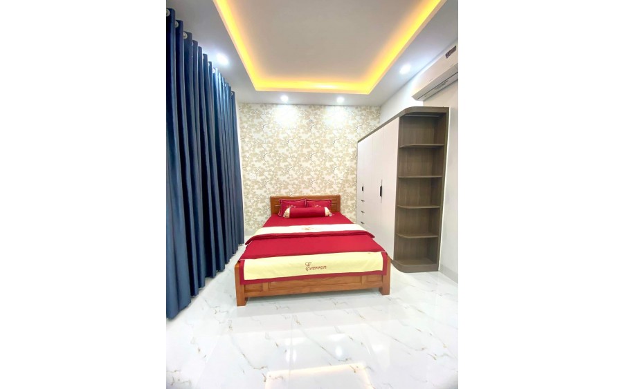 CẦN BÁN NHANH BIỆT THỰ 3 TẦNG MÁI THÁI 80M2, 6X16 CHỈ 5.5 TỶ TL. TIẾT KẾ SANG TRỌNG, MẶT TIỀN NHÁNH THỚI TAM THÔN, GẦN CHỢ HÓC MÔN.