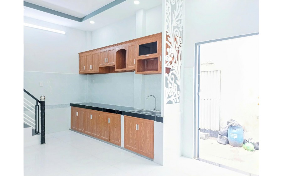 KHÔNG CÓ CĂN THỨ 2 - NHÀ ĐẸP - 40m2 ( 4X10 ) - 2 TẦNG ĐÚC - GIÁP Q6 - CHỈ 2,98 TỶ