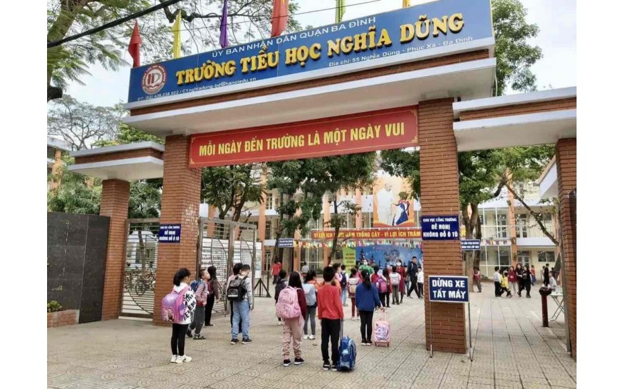 Cho thuê nhà hẻm xe hơi gần chợ Phường Tân Thành, Quận Tân Phú...