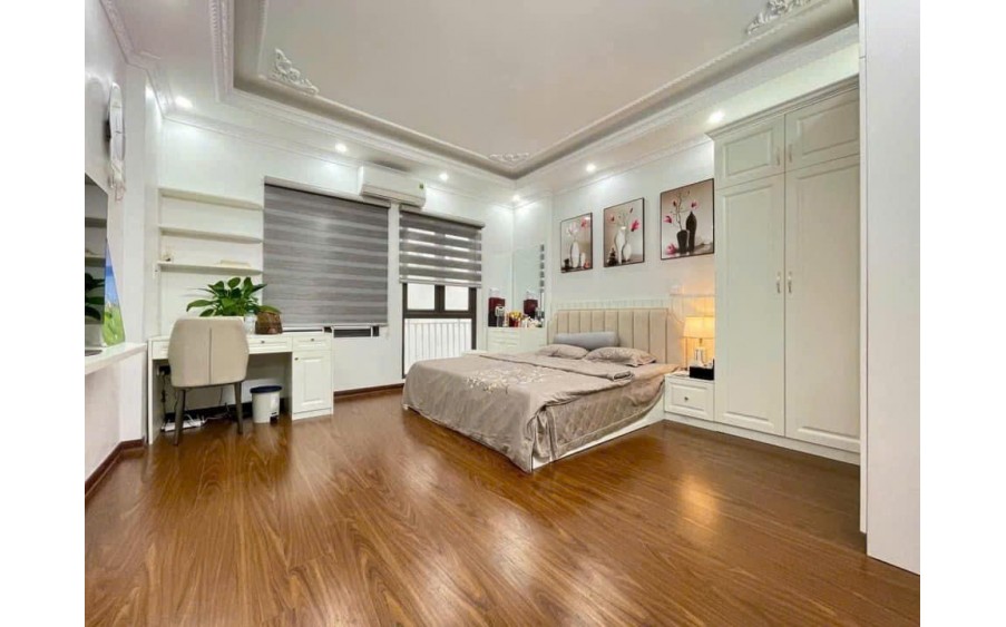 Hiếm: Nhà Ngô Quyền - Hà Đông 40m2 x 4T. 4PN ô tô đỗ cửa. Giá hơn 7 tỷ. Chủ nhà đang rất cần bán