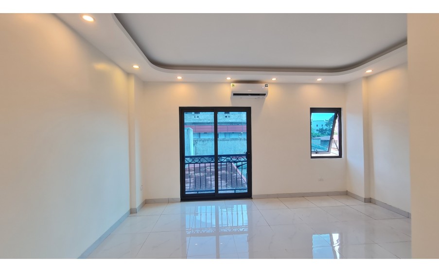 B.Á.N GẤP- DUY NHẤT HUYỀN KỲ-35M2- OTO VÀO NHÀ