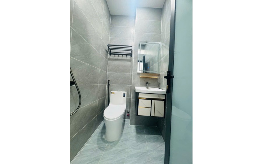 Bán nhà  riêng  Phạm Hùng  phường 9 quận 8 53m2 2 tầng 3pn 2wc giá chỉ 5,4 tỷ