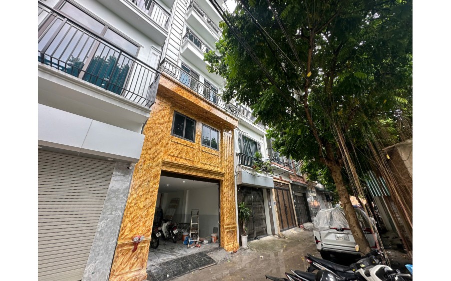 (Siêu Phẩm) Tòa Apartment xây mới ở Văn Trì - Cầu Diễn - Ô tô vào nhà - DT 1 tỷ/năm - Tin Thật 100%