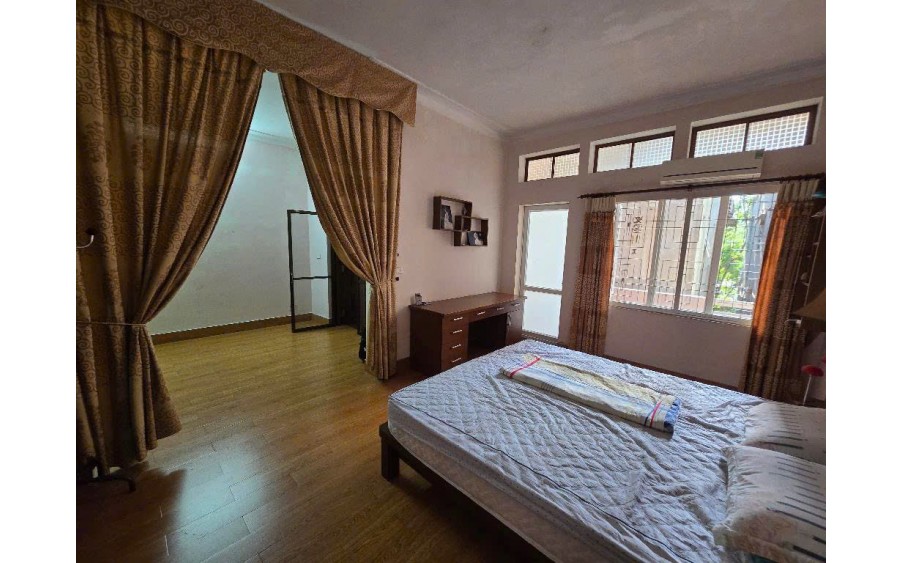 Nhà Hồng Hà 112m, Gần Tràng Tiền, Kinh doanh homestay đỉnh, 16.5 tỷ.