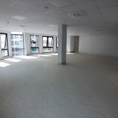 Cho thuê nhanh căn nhà 120m2, 5 tầng, thang máy, 27 triệu tại Trịnh Văn Bô