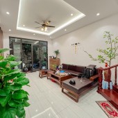 BÁN NHÀ NHÂN HÒA, THANH XUÂN - SÁT PHỐ GẦN OTO TRÁNH - 50M, 5 TẦNG - NHỈNH 10 TỶ
