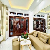 HIẾM - NGÕ THÔNG TỨ TUNG - KINH DOANH - NÔNG - ÔTÔ TRÁNH 2 ĐẦU CHỈ 50M - SÁT HỒ - GẦN PHỐ - TIỆN ÍCH BẠT NGÀN - NHÀ ĐẸP - Ở SƯỚNG