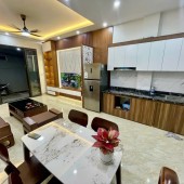 Rẻ đến khó tin! Ngôi nhà mơ ước 32m², 5 tầng, chỉ 5,99 tỷ