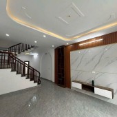 Bán nhà Ngô Quyền - Hà Đông . 40m2 x 4 tầng, ô tô đỗ cửa