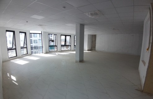 Cho thuê nhanh căn nhà 120m2, 5 tầng, thang máy, 27 triệu tại Trịnh Văn Bô