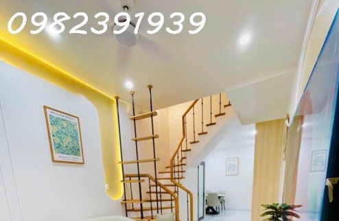 KHƯƠNG ĐÌNH - OTO 5 TẠ ĐỖ CẠNH NHÀ - FULL NỘ THẤT-35M2-6,45 TỶ