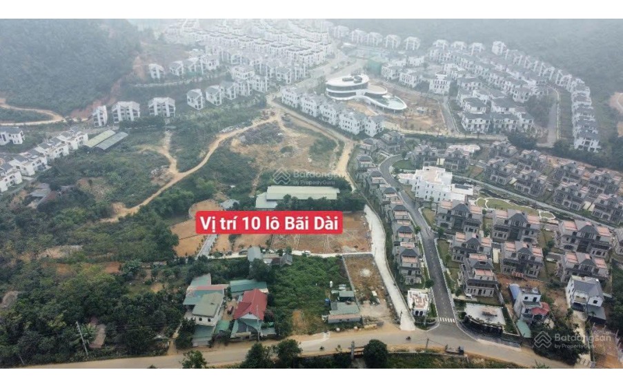 Mở bán 10 lô đất tuyến 2 đường Bãi Dài giáp khu biệt thự Xanh Villas, Tiễn Xuân. Thạch Thất 0975555334