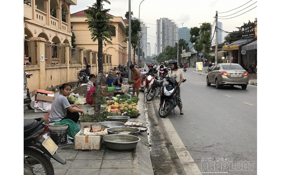 Rất Hiếm. Bán đất có Sổ Đỏ phố Sa Đôi, Nam Từ Liêm. Diện tích 100m2, mặt tiền 4.1m