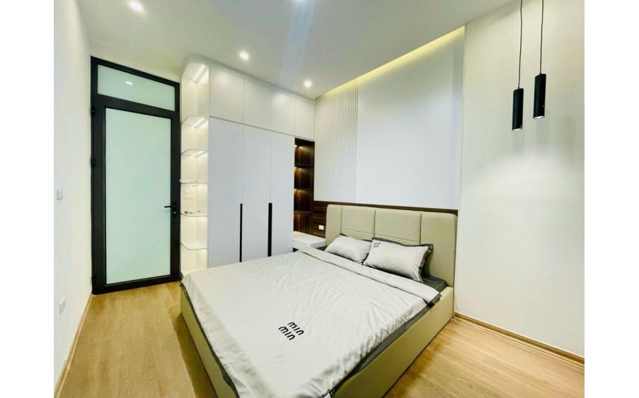 Bán nhà mặt phố Trần Phú 50m vỉa hè kinh doanh đỉnh mặt tiền rộng chỉ nhỉnh 13,3 tỷ đồng.