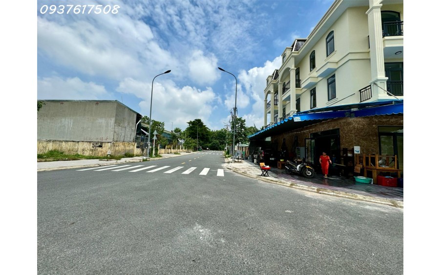Bán Nhanh Lô Đất Đắc Địa Ngay Cổng Trường Học Phú Chánh, TP. Tân Uyên