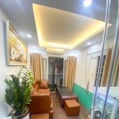 Nhà đẹp Hoàng Quốc Việt, 3.5 tỷ, 15m, 5 tầng