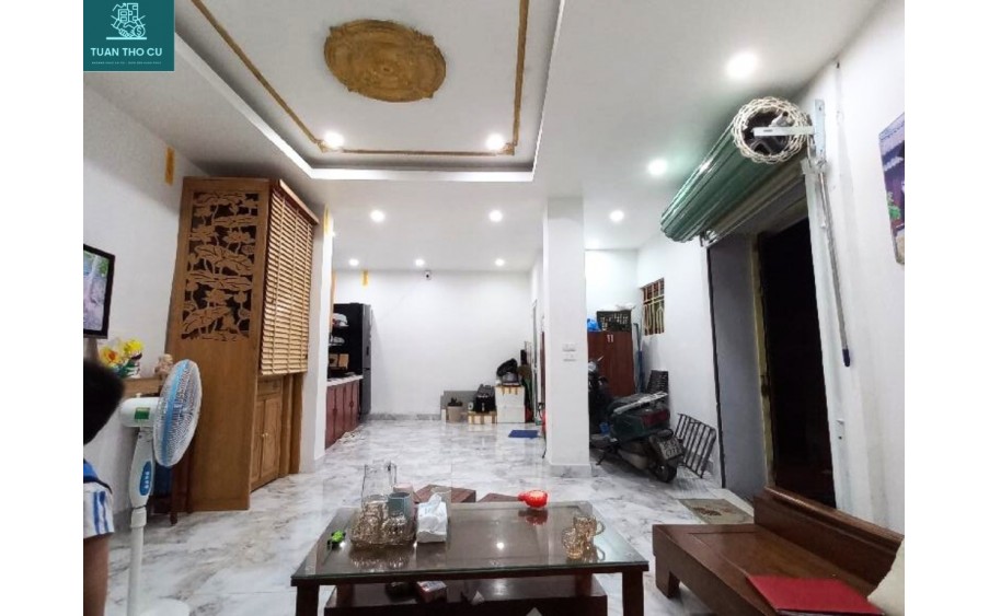 Bán Nhà phố Hưng Phúc, 1 bước ra phố, View hồ , 5 tầng TK Đẹp, 50m2, 6.4 tỷ