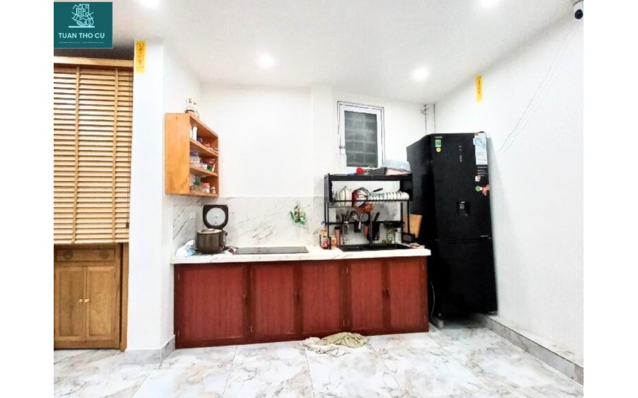 Bán Nhà phố Hưng Phúc, 1 bước ra phố, View hồ , 5 tầng TK Đẹp, 50m2, 6.4 tỷ