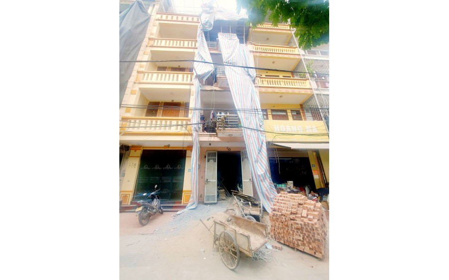 Bán nhà 43m², 7 tầng, phố Dương Khuê, Mai Dịch, 21 tỷ, thang máy, kinh doanh