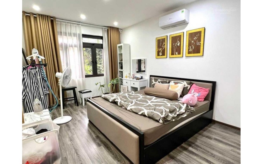 Bán nhà 4 tầng, 46m², 4PN, Vũ Ngọc Phan, Láng Hạ, 10.1 tỷ