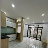 Nhà 2 tầng xây mới hẻm 652 Lê Hồng Phong - Giá 2,2 Tỷ - Tp Nha Trang