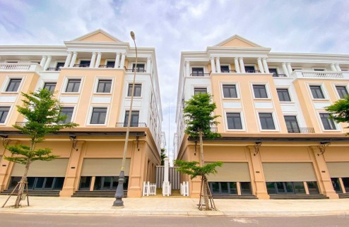 Bán lại căn shophouse mặt tiền đường Đại Cồ Việt Vincom Quảng Trị