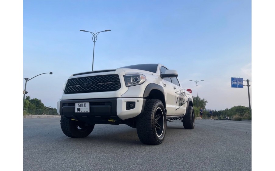 CHÍNH CHỦ CẦN BÁN XE TOYOTA TUNDRA 1794 Edition