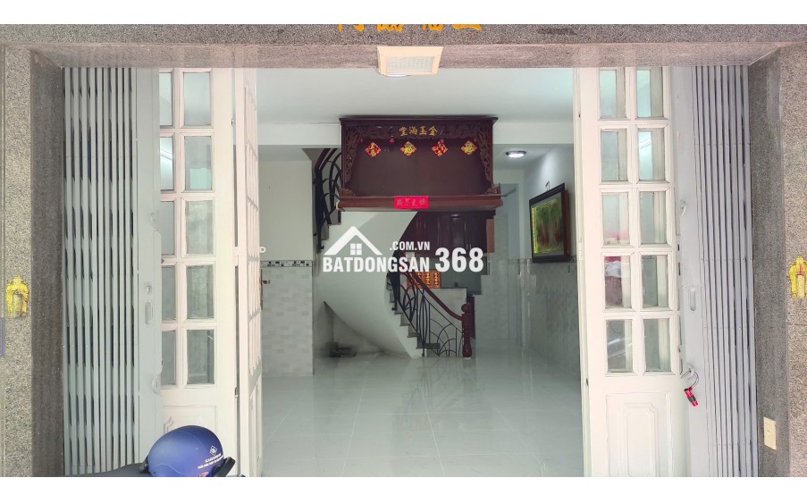 Bán nhà Quận Bình Tân– 4x11m, 1 trệt 2 lầu, giá tốt!