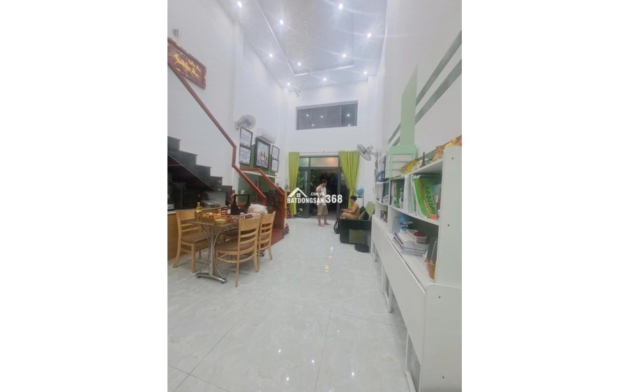 Bán nhanh nhà đẹp HXH 7m Thạnh Xuân, 100m2, T1L, 3PN, sân xe hơi >4Tỷ