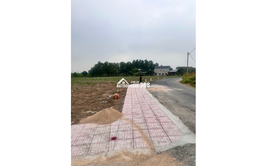 125m2 đất mặt tiền đường 8m giá chỉ 990triệu cách Sân Bay Long Thành, cao tốc 10p