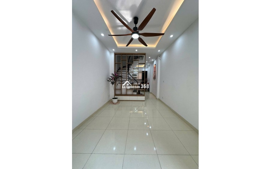 BÁN NHÀ QUẬN THANH XUÂN - Ô TÔ ĐỖ CỬA - MẶT NGÕ THÔNG - KINH DOANH SIÊU ĐỈNH  40 M x 5 TẦNG GIÁ CHÀO HƠN 10 TỶ