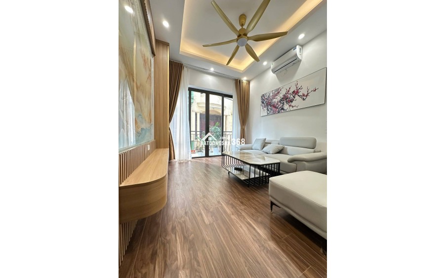 BÁN NHÀ QUẬN THANH XUÂN - Ô TÔ ĐỖ CỬA - MẶT NGÕ THÔNG - KINH DOANH SIÊU ĐỈNH  40 M x 5 TẦNG GIÁ CHÀO HƠN 10 TỶ