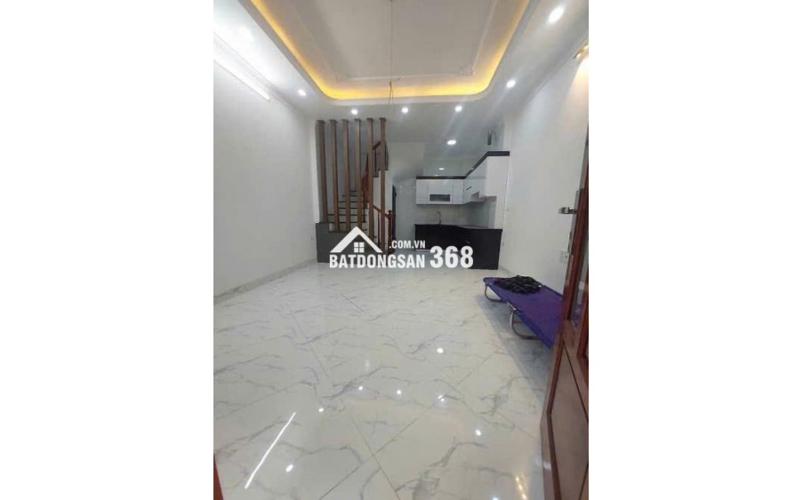 Nhà đẹp Nguyễn Văn Linh hơn 4 tỷ, 30m2, MT 4m, 5 tầng, gần ô tô