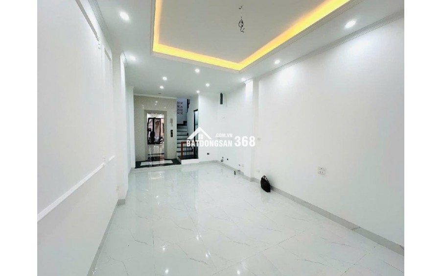 Bán nhà Định Công Thượng – 35m – 5 Tầng – Thang Máy – 20m ra mặt Phố ô tô Tránh – 8.5 Tỷ