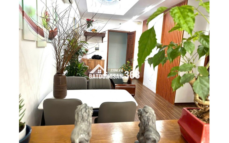 Cần bán căn hộ chung cư Kim Giang diện tích 65,1 m2, giá 3 tỷ