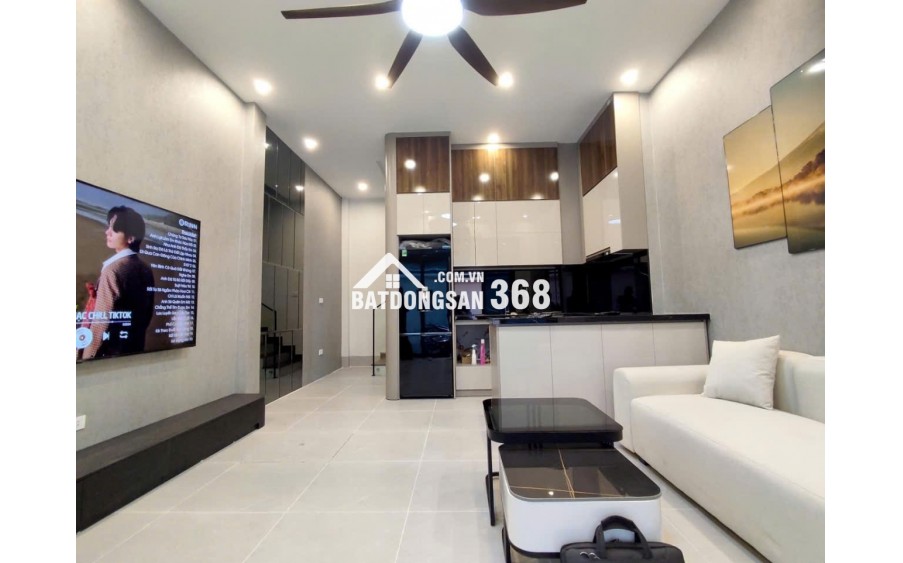 NHÀ ĐẸP Y MIẾU - GẦN Ô TÔ - THOÁNG - Ở SƯỚNG - khu phố an ninh sạch đẹp, tiện ích ngập tràn.