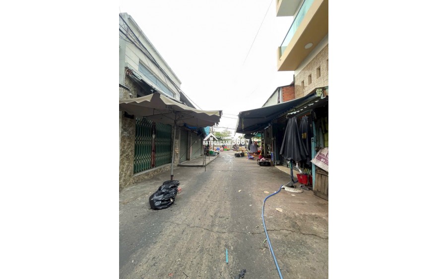 Nhà MTNB5m Ngay Chợ Tân Thuận Đông Q7. 1 lầu giả. DTSD 113m2 Giá 5.5 tỷ