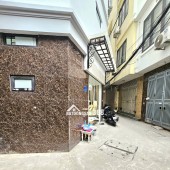 Nhà 6 tầng Hồ Tùng Mậu - Lô Góc - Dân Xây - Ngõ trước nhà 3,5m - Full nội thất