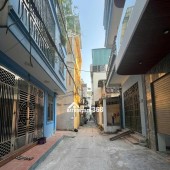 BÁN NHÀ NGÕ 84 ĐÀM QUANG TRUNG- Ô TÔ ĐỖ CỬA-30M2×5 TẦNG, MT 4M- GIÁ 5,5 TỶ.