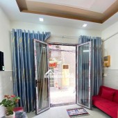Bán nhà 2 tầng Hoàn công đủ, Lưu Hữu Phước Quận 8 giá chỉ 2,5 tỷ