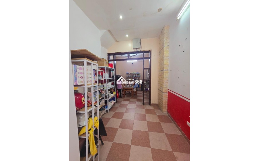Mặt phố Kinh Doanh TT Cầu Giấy – 5 tầng58m2 – Oto tránh – Thang Máy chờ – Nhỉnh 20tỷ