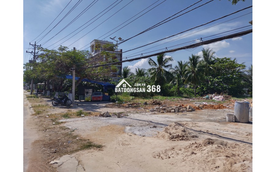 Cần bán 2 lô mặt tiền trung tâm Phan Thiết 663 m2