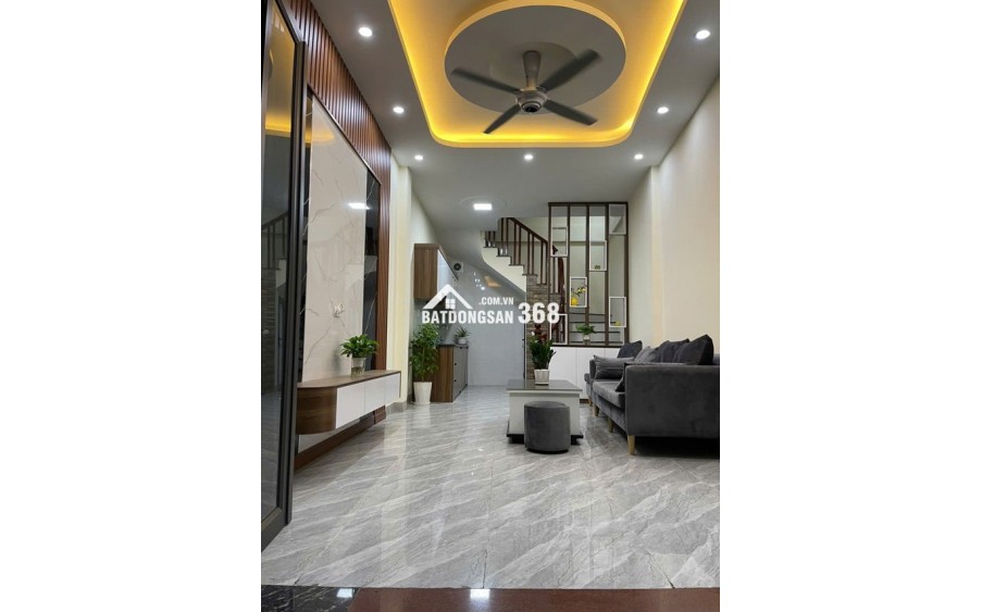Bán nhà Thanh Lân – Hoàng Mai, DT 30m x 4 tầng, lô góc, ô tô qua nhà