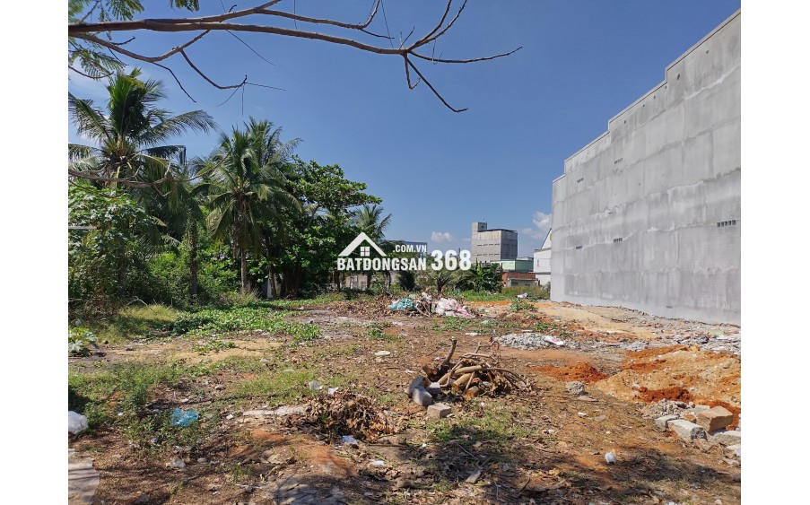 Cần bán 2 lô mặt tiền trung tâm Phan Thiết 663 m2