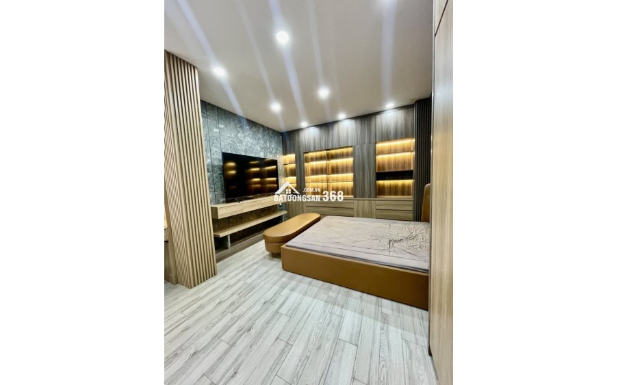 BÁN NHÀ KHU VIP PHAN XÍCH LONG- LÔ GÓC- NHÀ MỚI ĐẸP- PHONG CÁCH HIỆN ĐẠI