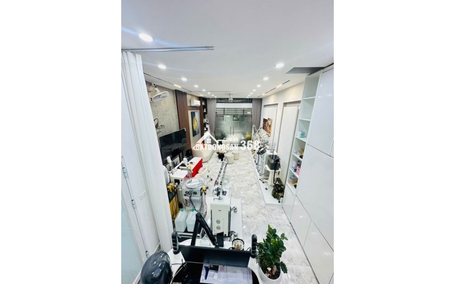 Bán nhà Giải Phóng - Thanh Xuân, DT 41m x 5 tầng. Phân lô ô tô vào nhà, kinh doanh