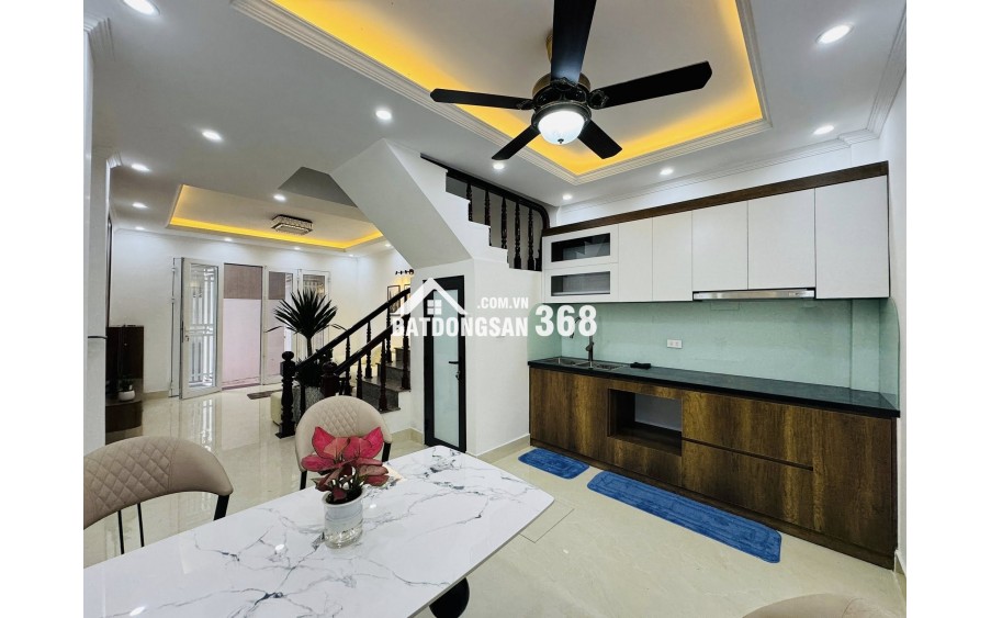 BÁN NHÀ RIÊNG TẠI ĐƯỜNG KIM GIANG, THANH XUÂN 6.8 TỶ 32M 4 TẦNG 2 THOÁNG.