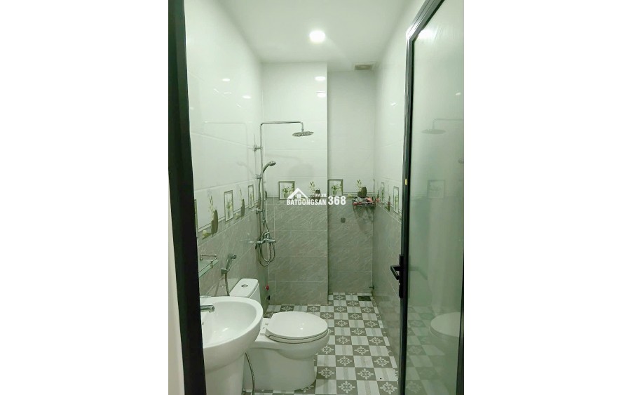BÁN NHÀ MẶT TIỀN 3 TẦNG 1 TUM ĐƯỜNG SỐ 4 VCN PHƯỚC HẢI