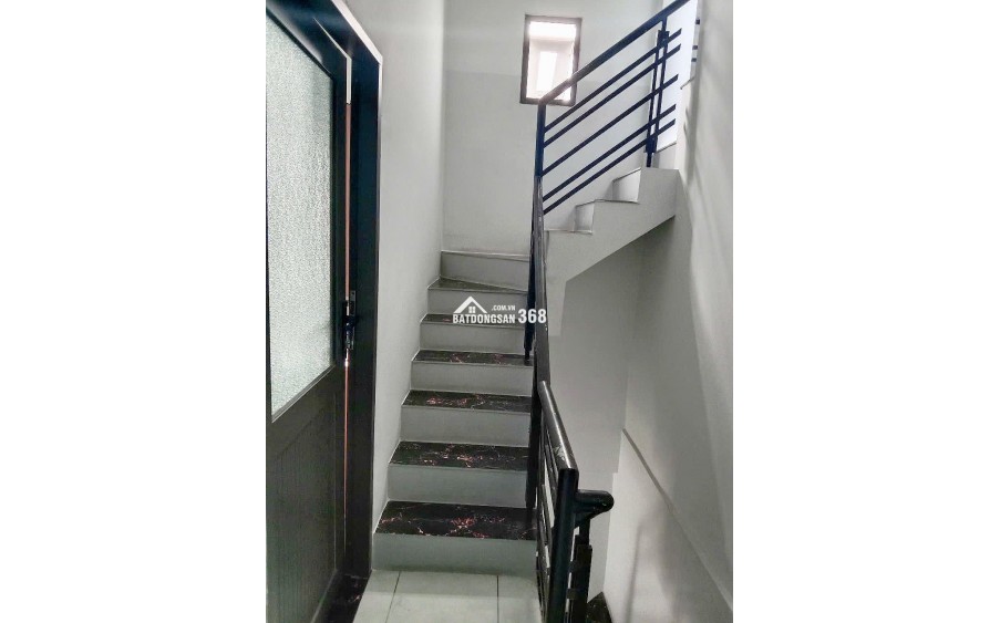 Bán nhà 3 tầng Tttp Biển Nha Trang tại hẻm Mai Xuân Thưởng , P. Vĩnh Hải ,Nha Trang , Khánh Hoà